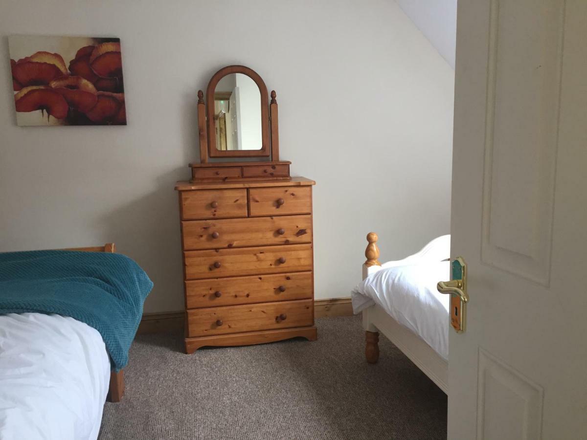 Redington House Selfcatering Accommodation โคฟ ภายนอก รูปภาพ